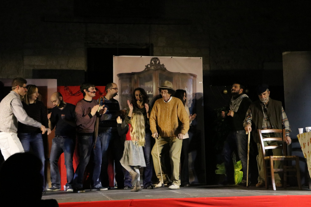 Acta est fabula - Anagni Spettacolo teatrale:" Non spegnete quella luce"